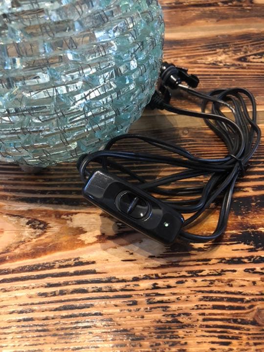 モザイクガラスのボールランプ