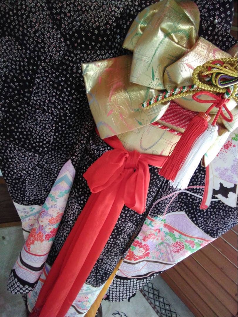 みのみのです。5歳から7歳向け・正絹・ちりめん地のお着物セット