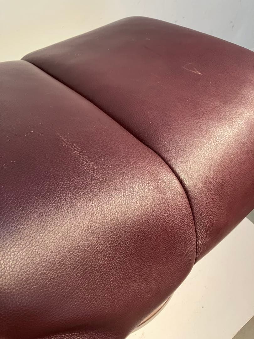 北欧ノルウェー、エコーネス、高級オットマン、スツール、カッシーナ、アクタス、本革