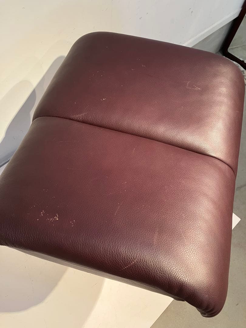 北欧ノルウェー、エコーネス、高級オットマン、スツール、カッシーナ、アクタス、本革