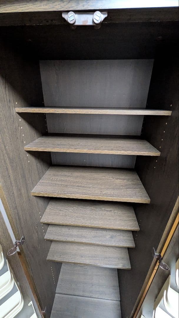 大容量キッチンストッカー　扉収納付　キッチン食品収納　パントリー