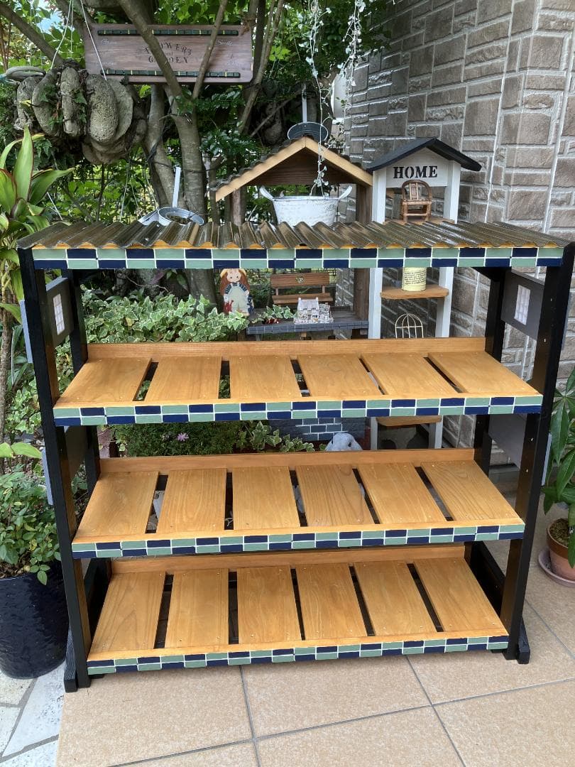 NO 22 横幅最大の多肉植物4段棚、 簡単移動 、屋根付き、出窓設置