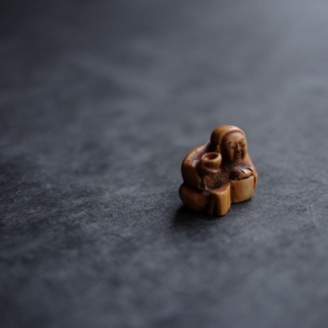 江戸極上　時代根付　牙刻　江戸期　在銘　東洋彫刻 江戸時代のミニチュア…根付（ねつけ）が、一挙に展示 ＠東京国立博物館