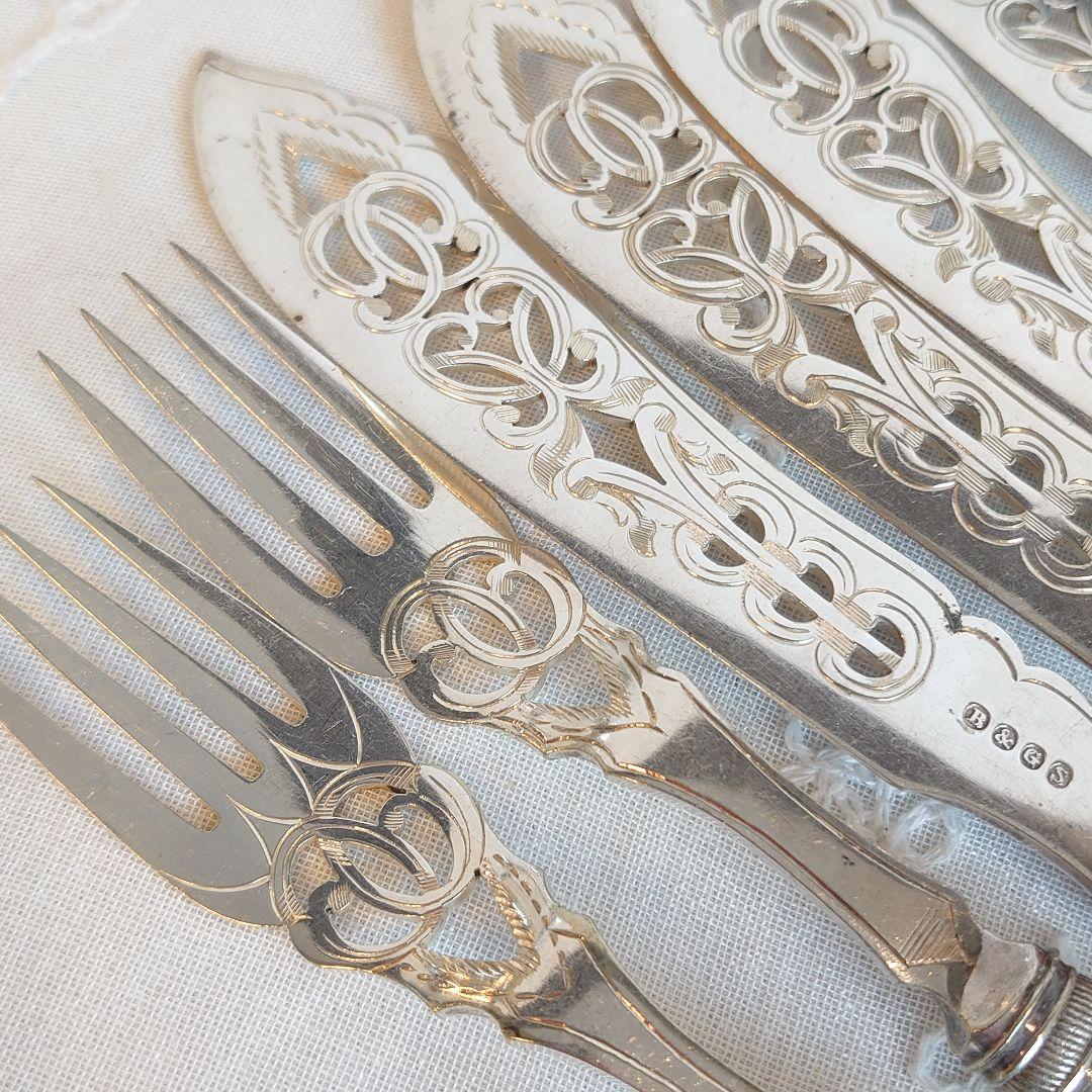 イギリス　アンティークカトラリーセット　アイボリン　ピアッシング