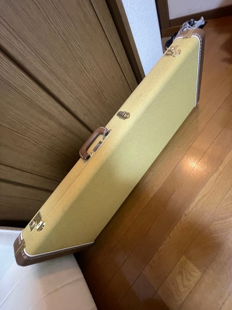 【極美品】 希少なFender USA ストラトキャスター ゴールド 2017年