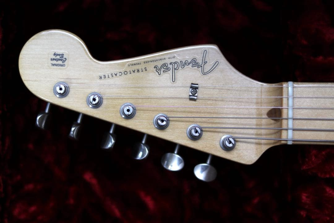 【極美品】 希少なFender USA ストラトキャスター ゴールド 2017年