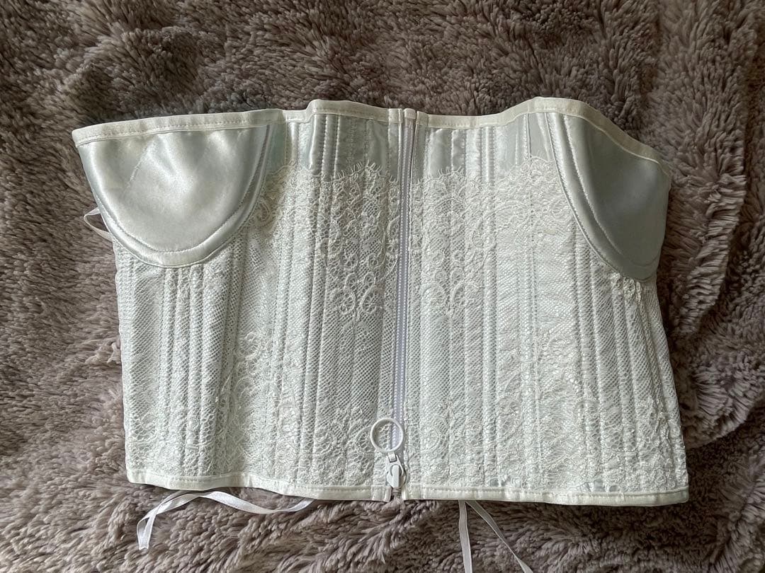 【定価¥15,074】 Miss Grace (Mサイズ)