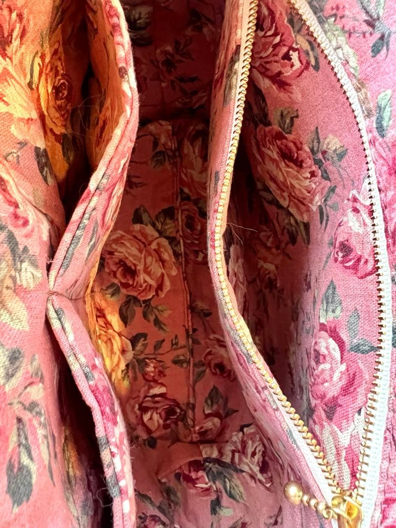 コヤンイサムチョン ぽってり可愛い ハートフリンジとフリルのデニム