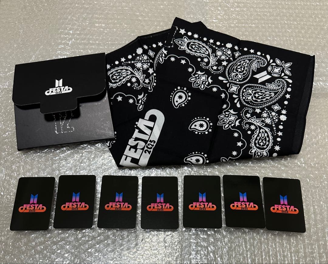 2025 BTS FESTA ARMY ZONE 特典 バンダナ＋トレカセットの通販はau PAY