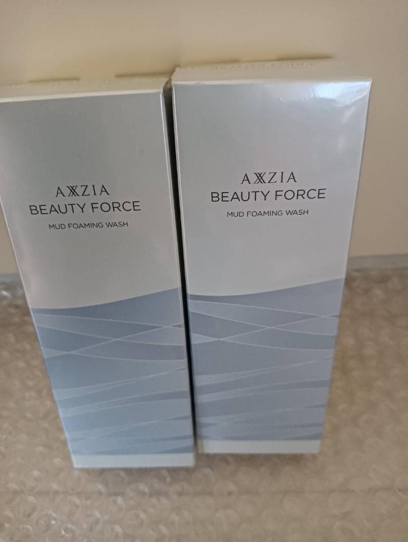 アクシージア（AXXZIA）4点セット（洗顔料・リキッドルーセント 3Dなど）