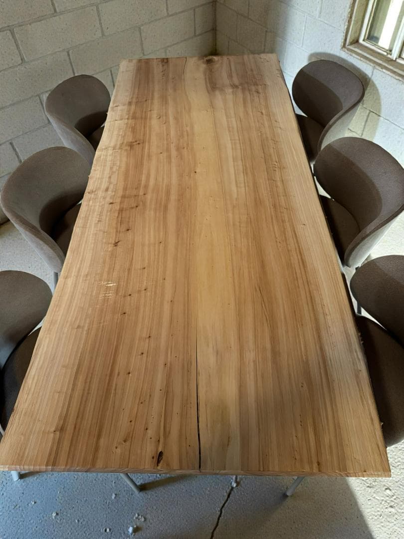 柳一枚板ダイニング 2060mm｜柔らかな木肌の上質天板