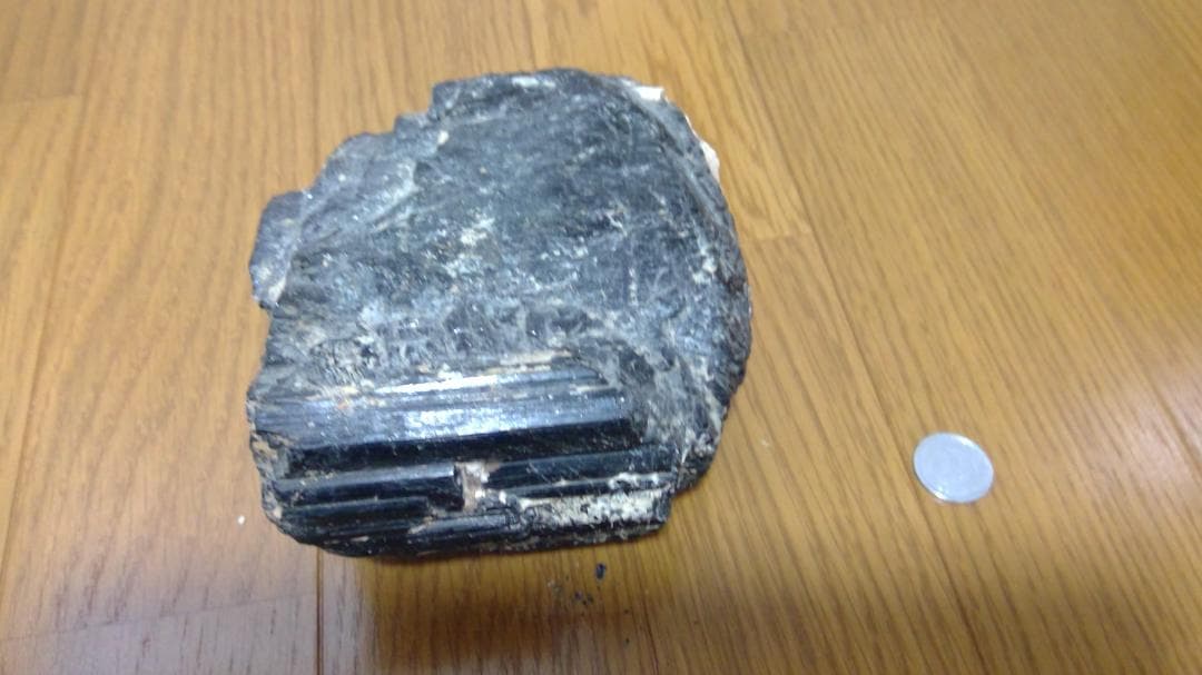 ブラックトルマリン　パワーストーン 原石 置物