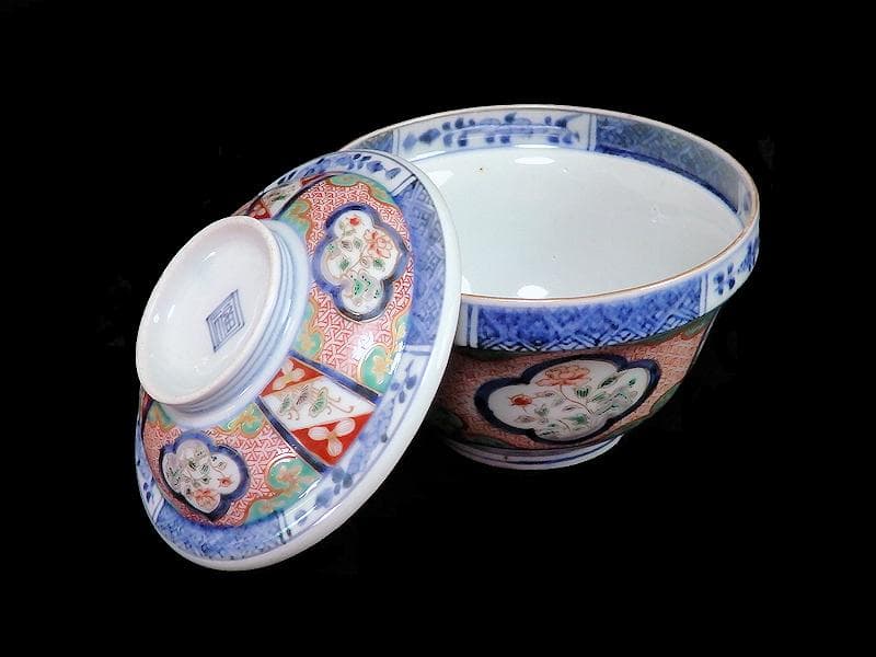 大聖寺伊万里 牡丹に毘沙門亀甲の図 大振蓋茶碗 大振蓋向