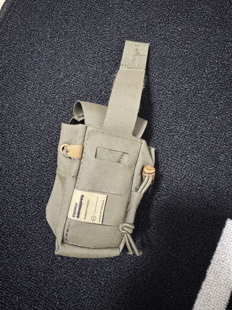 実物　FerroConcepts Banger Pocket バンガーポケット