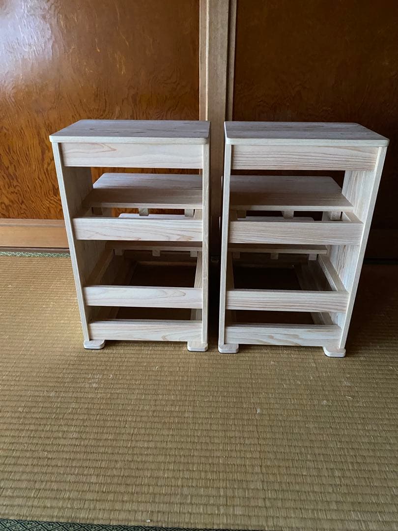 myowako様限定の、3段のオーダー踏み台です。