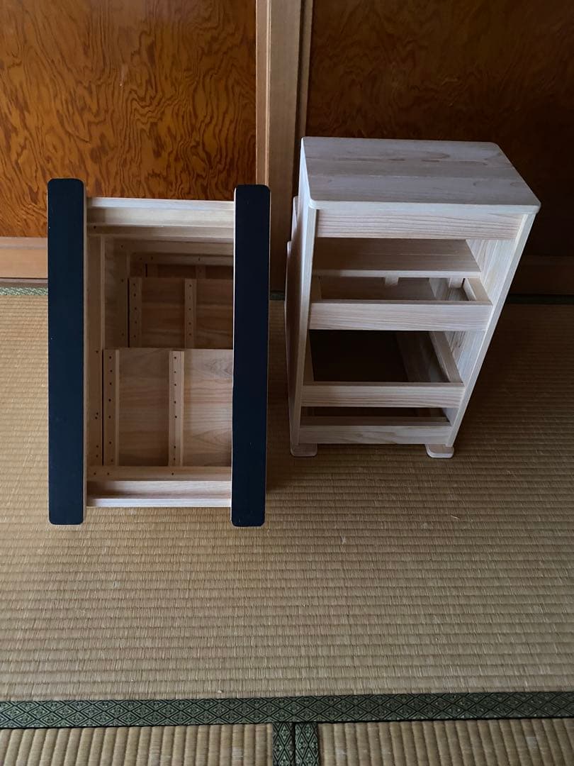 myowako様限定の、3段のオーダー踏み台です。