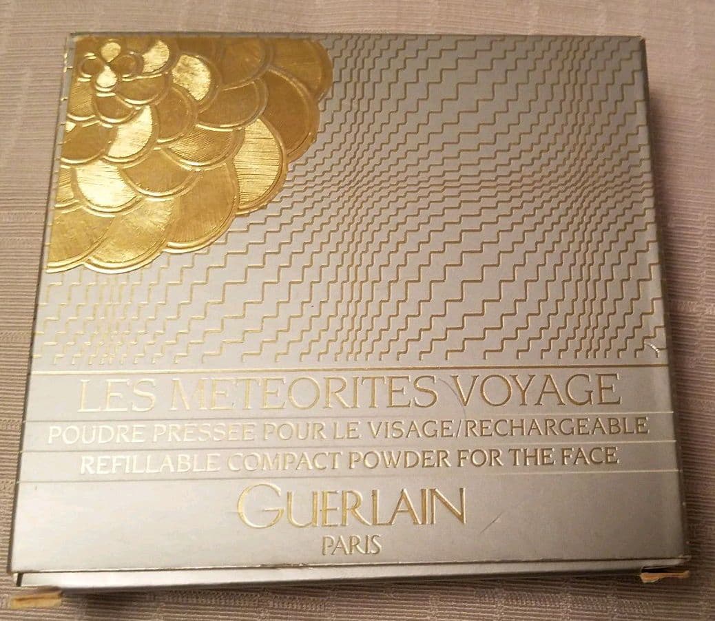 【限定品・新品】GUERLAIN メテオリット ヴォワイヤージュ