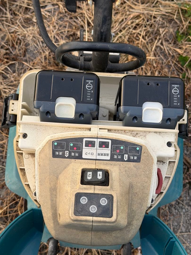 マキタ 電動耕運機 MUK360DZ｜バッテリー2本＋充電器付｜動作良好