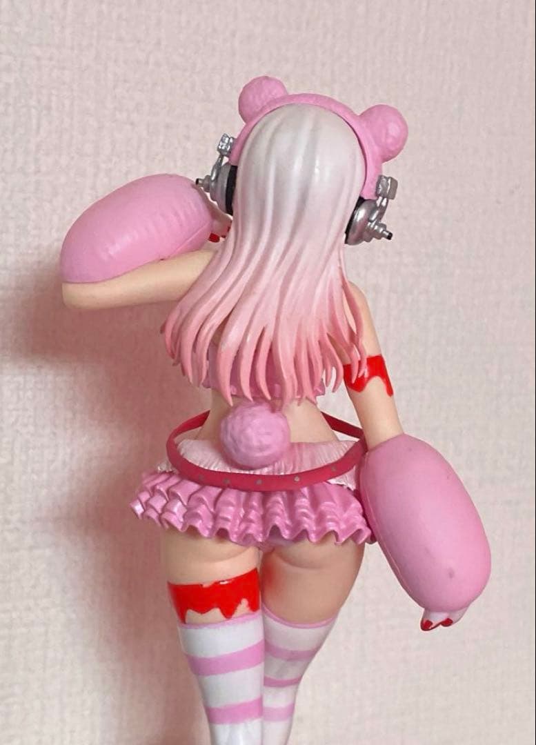 お値下げ グルーミーすーぱーそに子トリプルコラボレースクイーン フィギュア箱無し