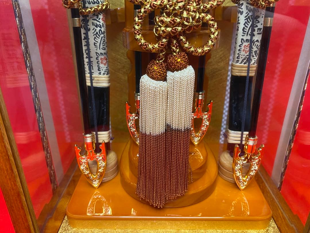 東京久月　破魔弓　コンパクトガラスケース８号・間口約２２×奥行約１８×高約３７㎝