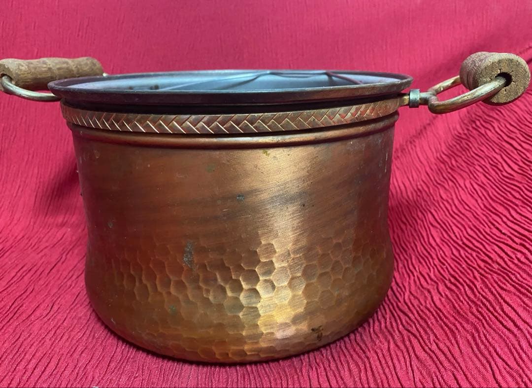 アンティーク⭐️2重仕立て銅製の打ち出し深鍋⭐️木製ハンドル