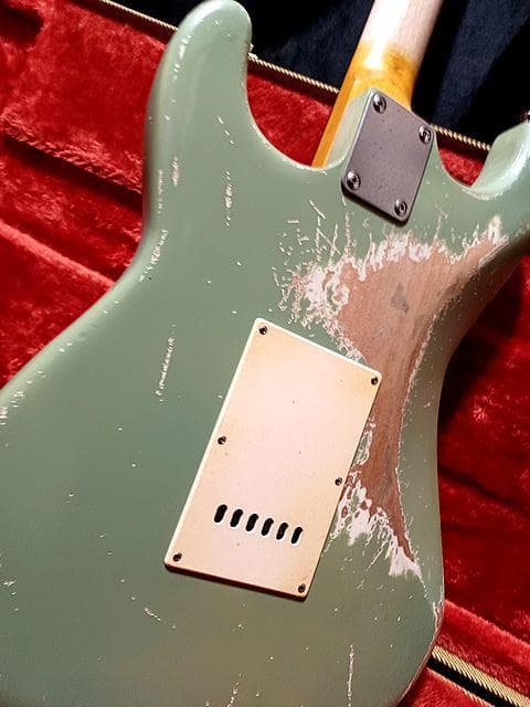 ギター OliveGreen RelicLaquerFinishStratocaster