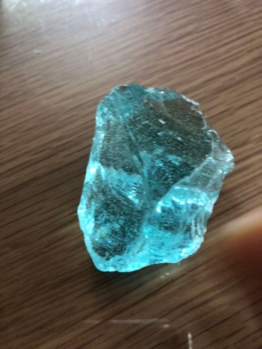 アネラクリスタル　原石