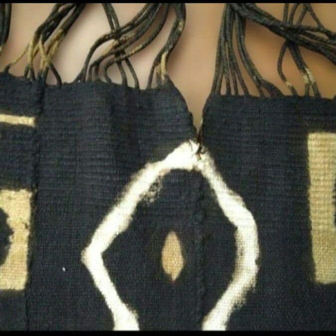 アフリカ　マリ共和国　ボゴラン7列帯　泥染め　　タペストリー