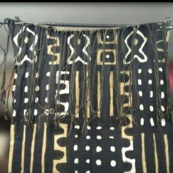 アフリカ　マリ共和国　ボゴラン7列帯　泥染め　　タペストリー