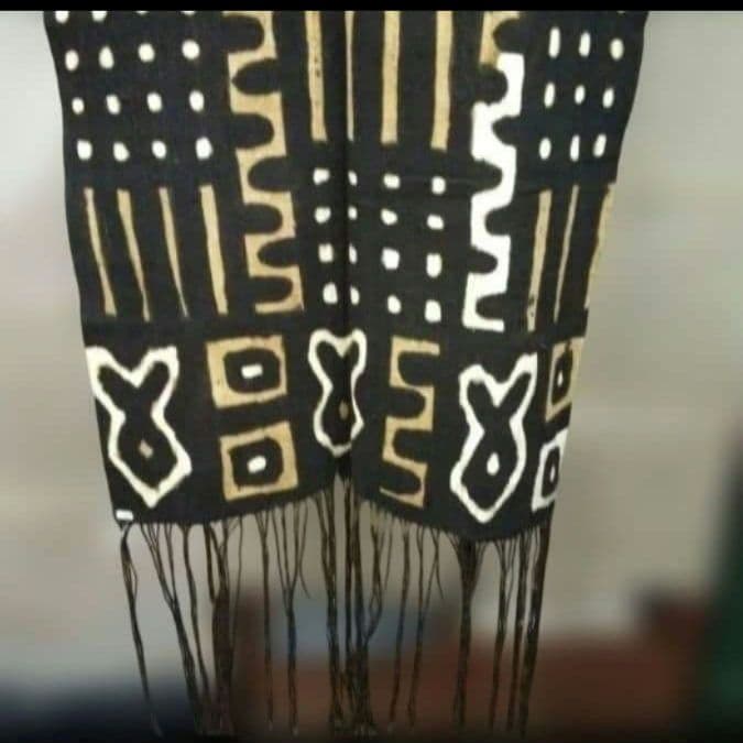 アフリカ　マリ共和国　ボゴラン7列帯　泥染め　　タペストリー