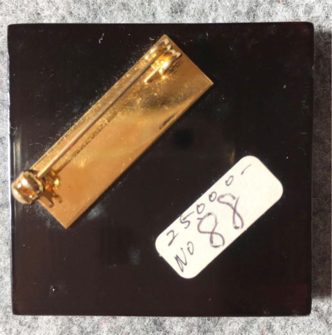 螺鈿　ブローチ