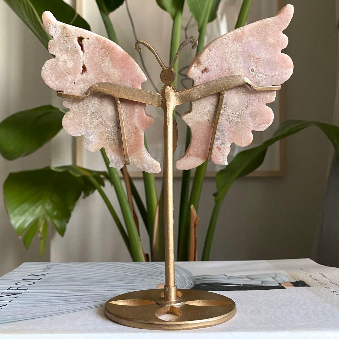 ★★★破格 最終特価【 ピンクアメジスト バタフライ 原石 台座付き 蝶