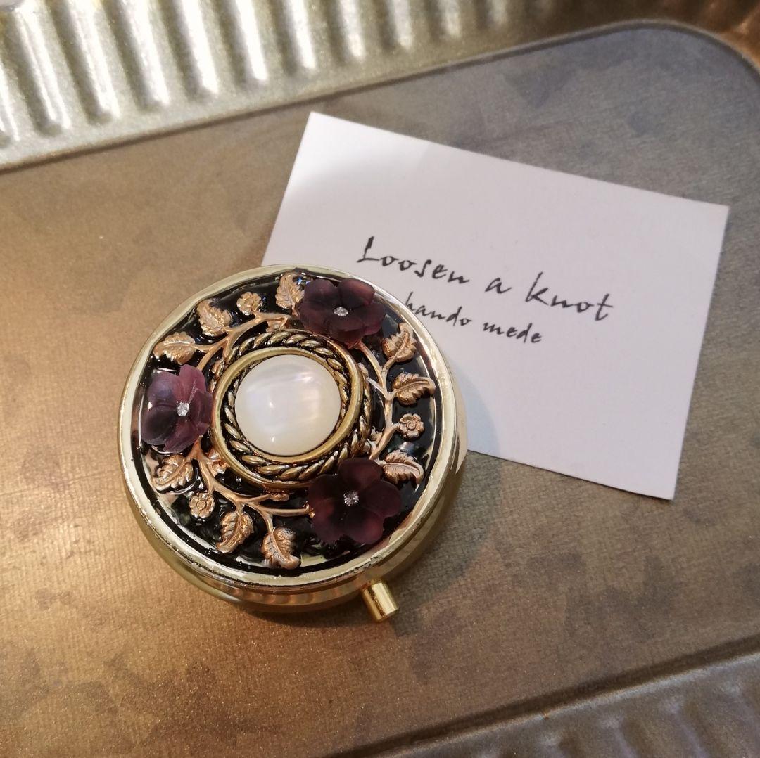 ブラックベースボタニカルピルケースの通販はau PAY マーケット - 輸入