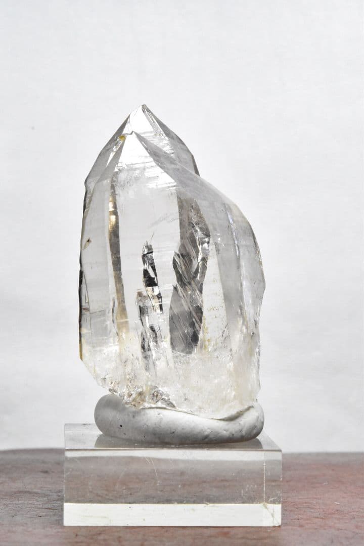 専用ページ パキスタン スカルドゥ シガール渓谷産 ライトスモーキーツイン