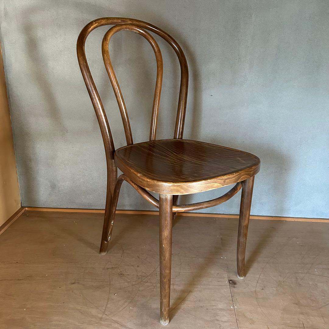 秋田木工 のような 曲木 椅子 b