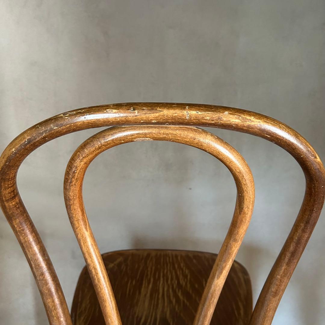 秋田木工 のような 曲木 椅子 b