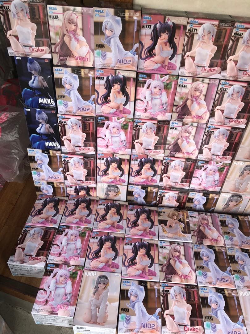 ニケ　ニッケ　NIKKE フィギュア　アニス　モダニア　アリス　63個