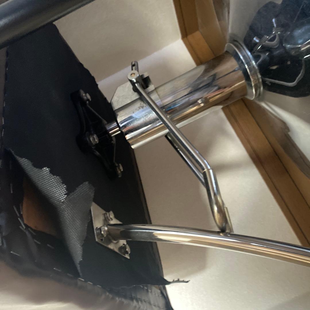 引き取り限定　美容院　椅子　スタイリングチェア 3脚セット