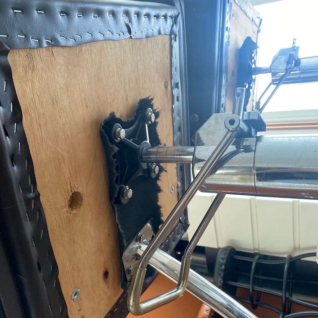 引き取り限定　美容院　椅子　スタイリングチェア 3脚セット