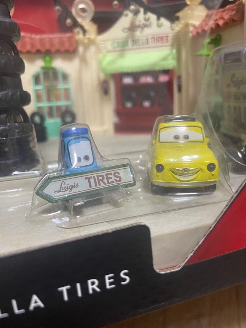 カーズ cars プレシジョンシリーズ グイド ルイジ タイヤショップ 未