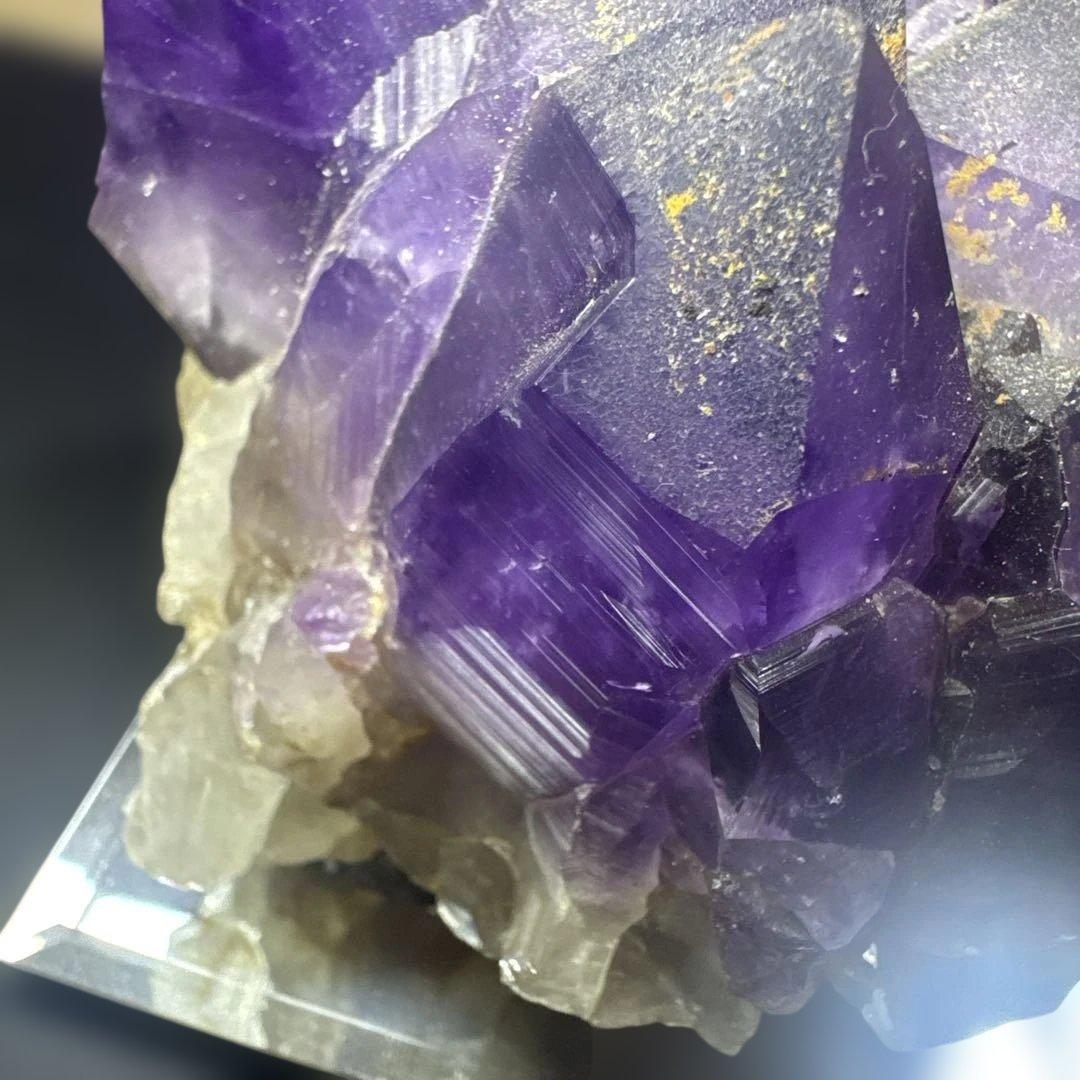 【高品質】ウルグアイ産 濃紫アメジスト 原石 クラスター 台座付