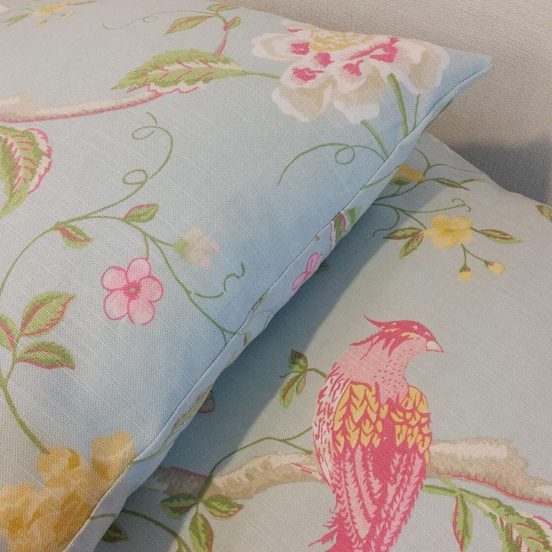 ②ローラアシュレイサマーパレスダックエッグクッションカバー2枚