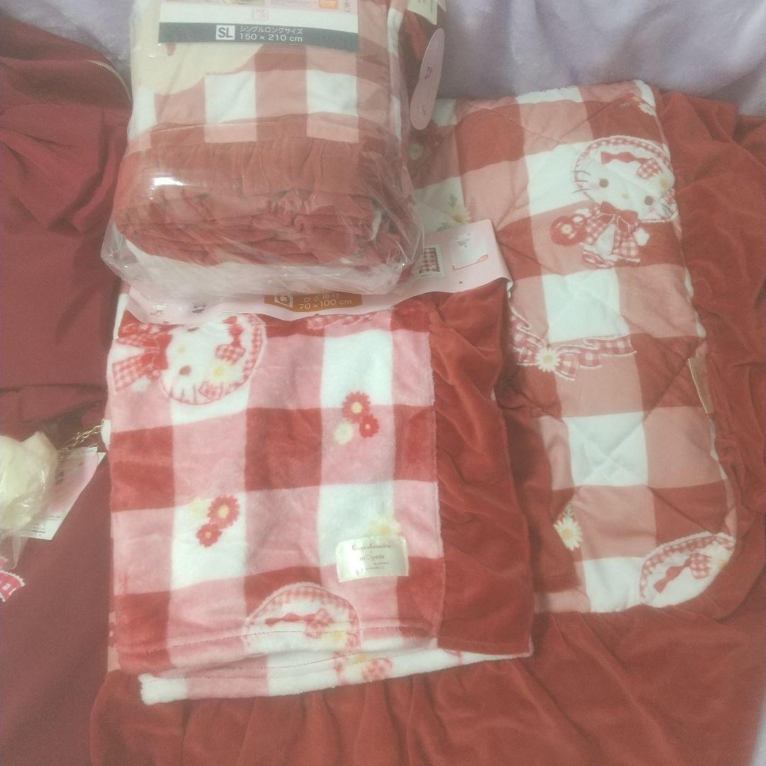 しまむら サンリオ ハローキティ 青木美沙子 HELLO KITTY 寝具