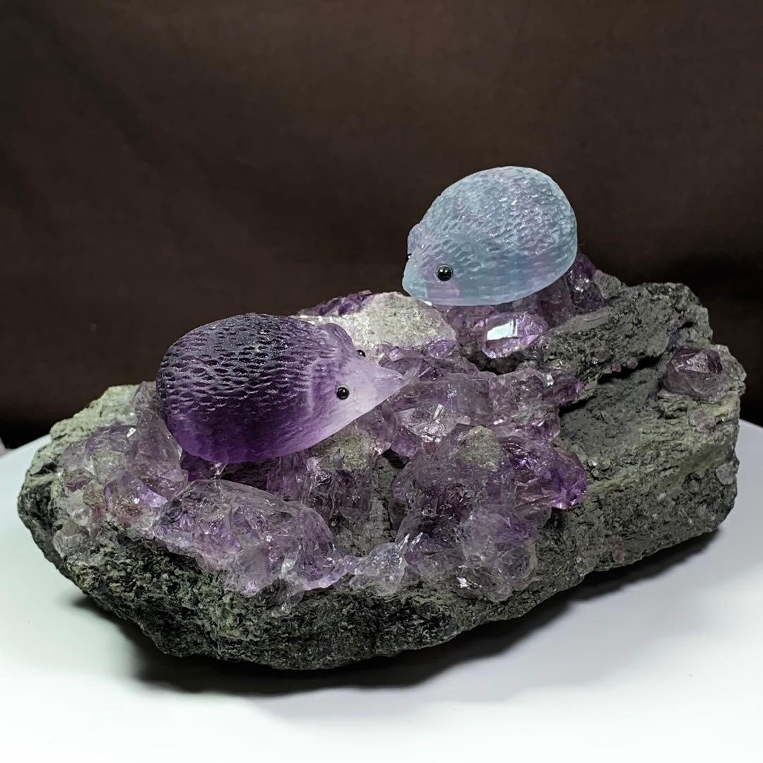 マハラシュトラ産☆アメジストクラスター掛けるフローライトハリネズミさん