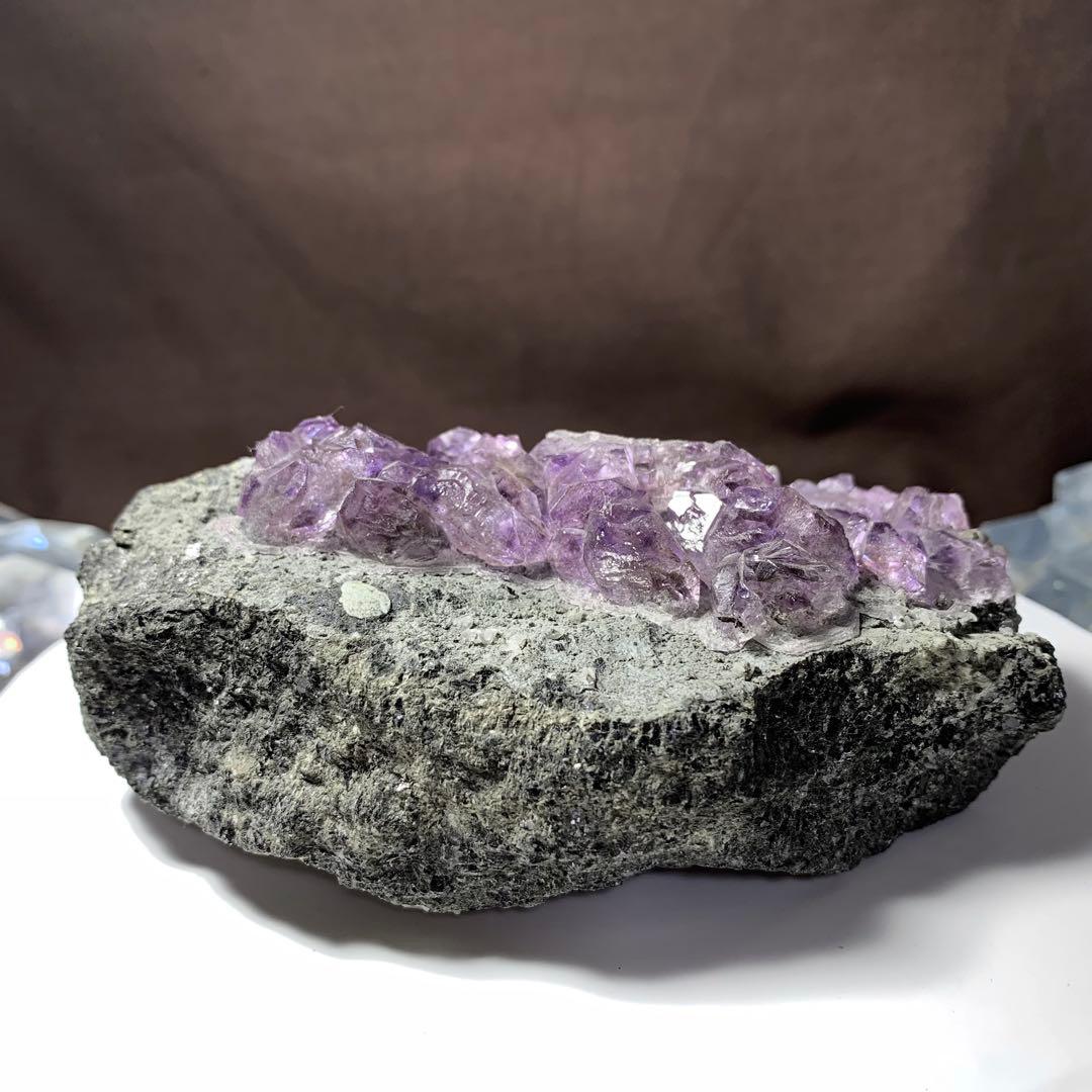 マハラシュトラ産☆アメジストクラスター掛けるフローライトハリネズミさん