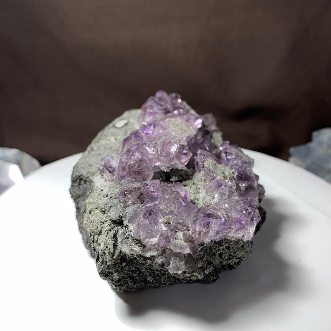 マハラシュトラ産☆アメジストクラスター掛けるフローライトハリネズミさん