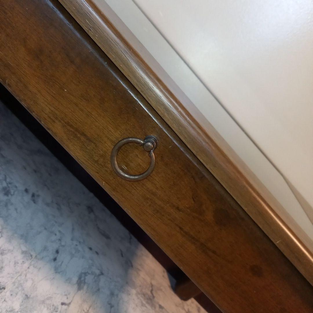 森のサーカス　株式会社　ガラス　センターテーブル 引出付き　コレクション　飾り