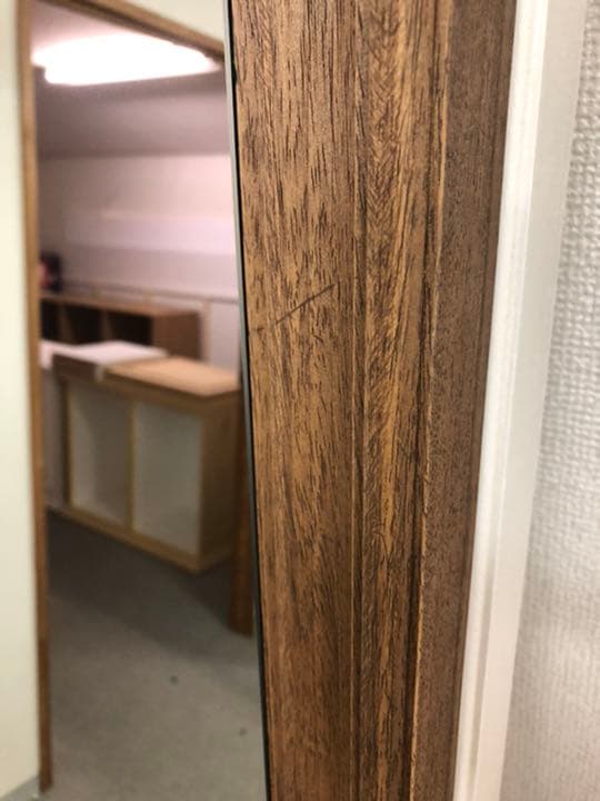 立て掛けミラー