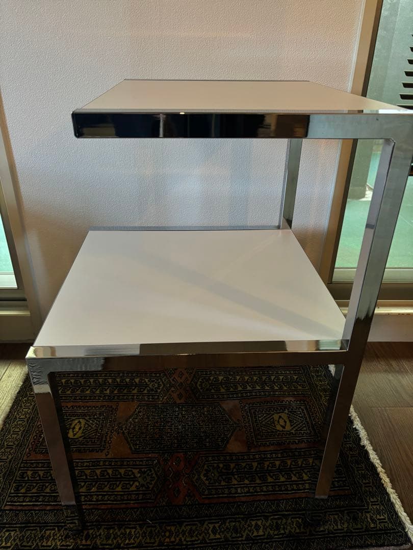 ホワイト2段サイドテーブル　（4枚目イメージ画像有）