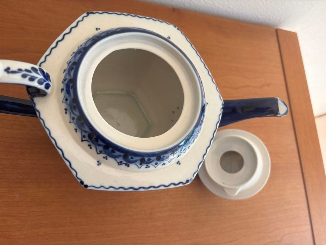 ティーポット&カップ4個セット　グジェリ焼　グジェリ陶器